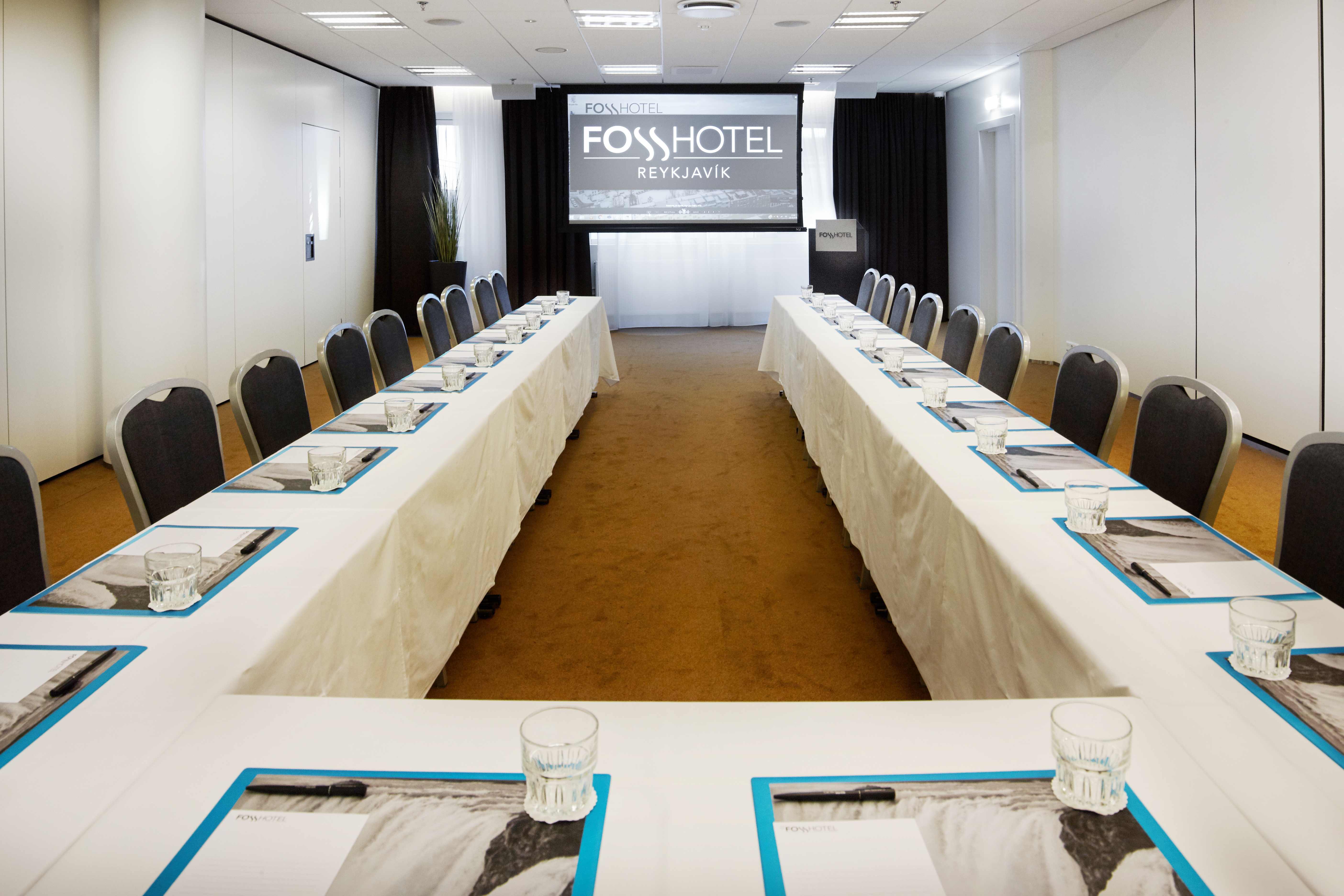 Gullfoss B Conference Room at Fosshotel Reykjavík 