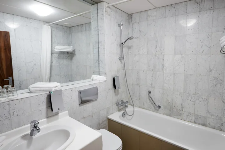 Atrium Veiw Room Bathroom at Hotel Reykjavik Grand 