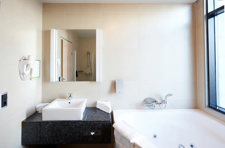 Junior Suite Bathroom at Hotel Reykjavik Grand 