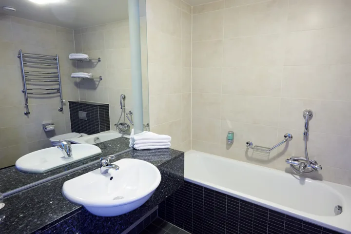 Standard Single Bathroom at Hotel Reykjavik Grand 