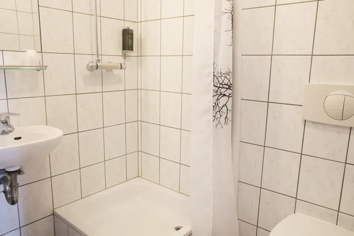 Fosshotel Baron Standard Single Room Bathroom 