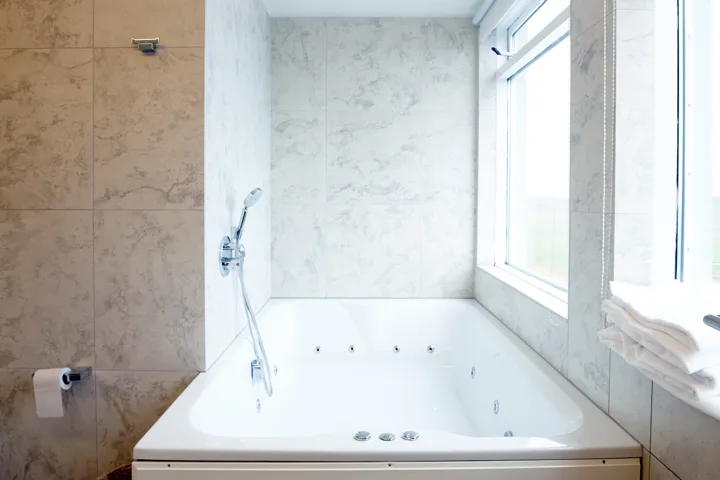 Fosshotel Stykkisholmur Suite Bathroom